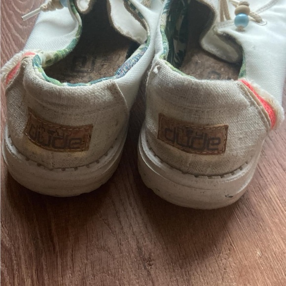 White hey dudes - Picture 3 of 3